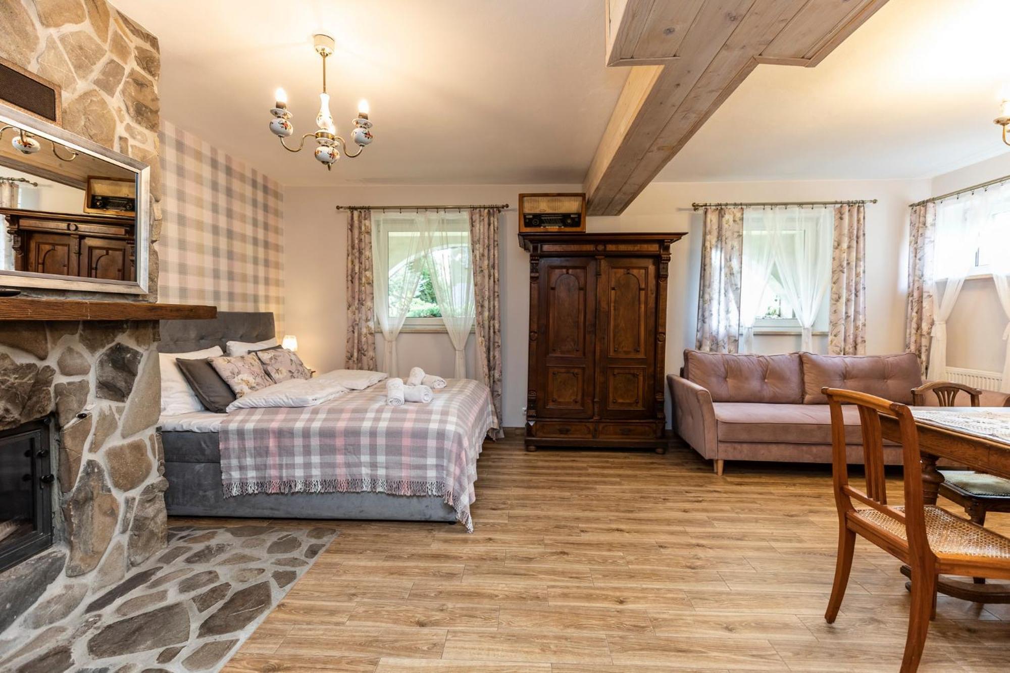 Apartamenty Zielona Owieczka Niedzica Zamek Habitación foto